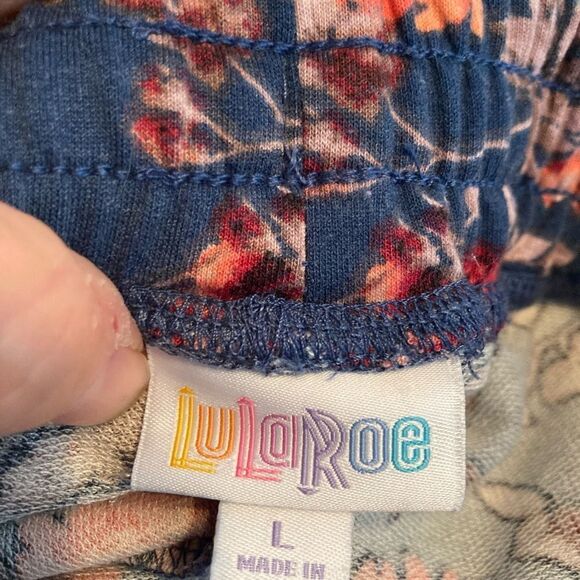 Cozy, warm, Floral joggers w/ pockets slouchy, high waist sweat pants - Picture 7 of 9